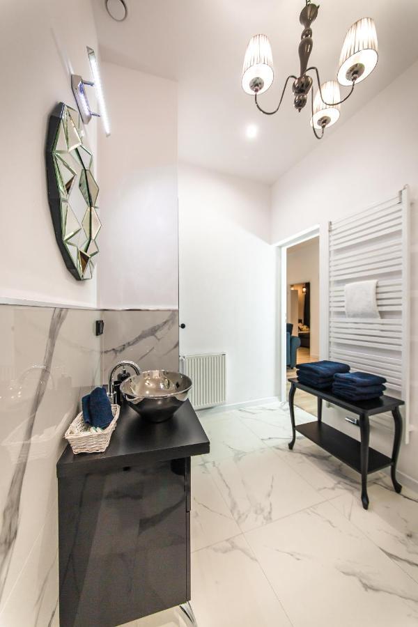 Moonlight Apartament Zielona Góra Exteriör bild